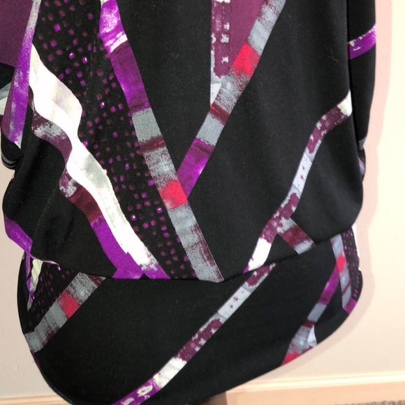 White House Black Market Geometric Banded Top - Picture 3 of 8